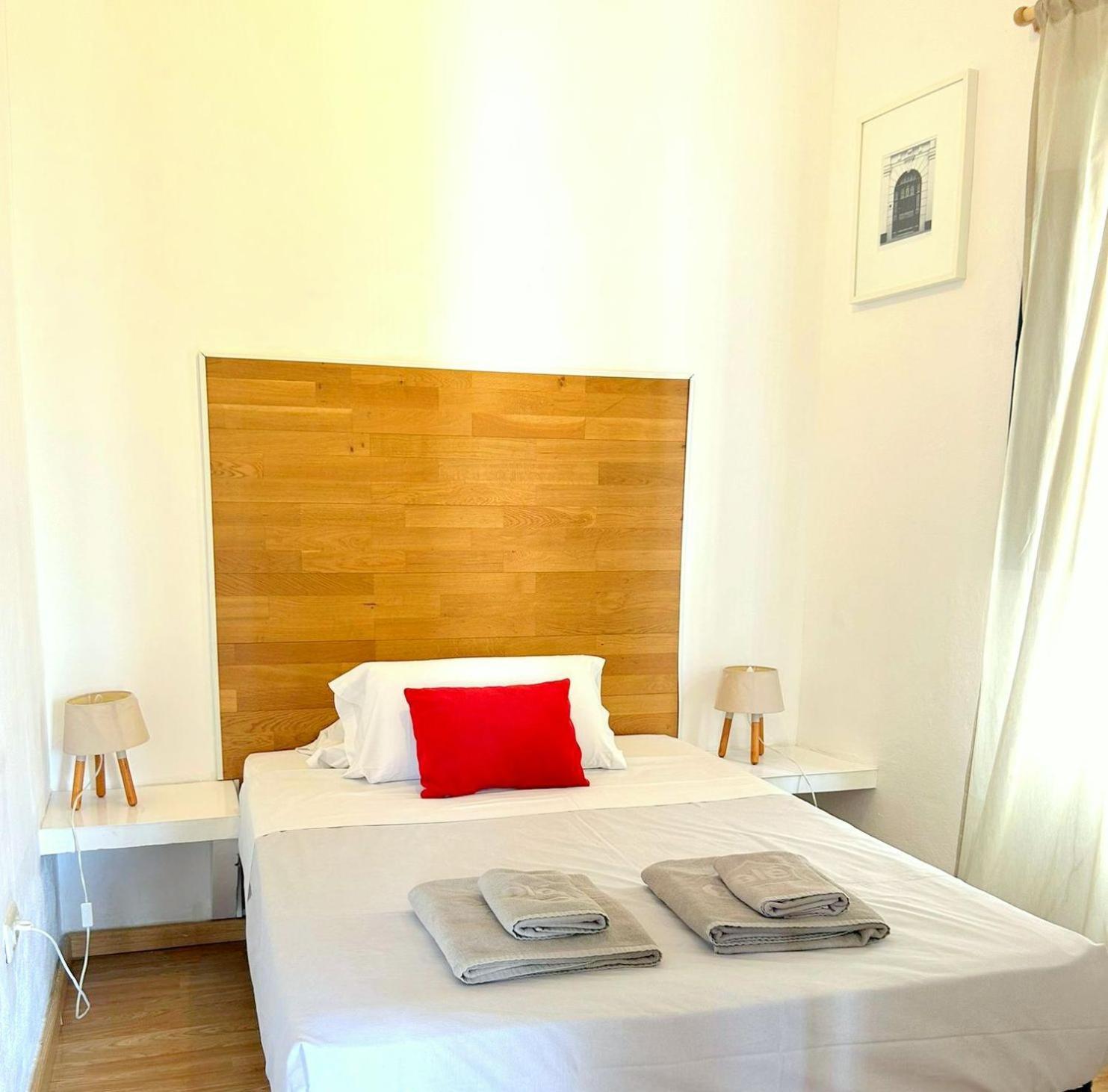 Plaza De Santa Cruz Apartment Seville Luaran gambar