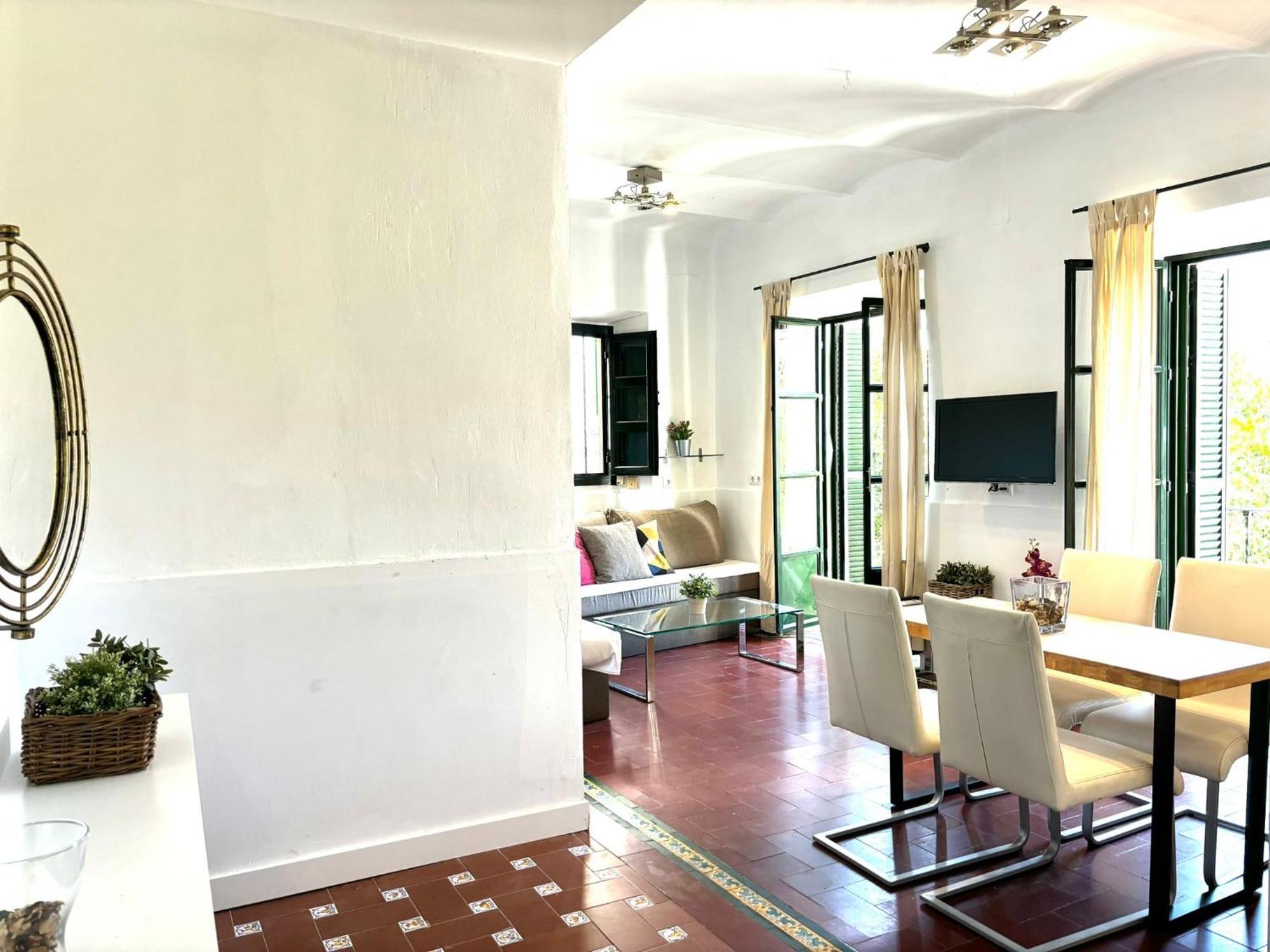 Plaza De Santa Cruz Apartment Seville Luaran gambar