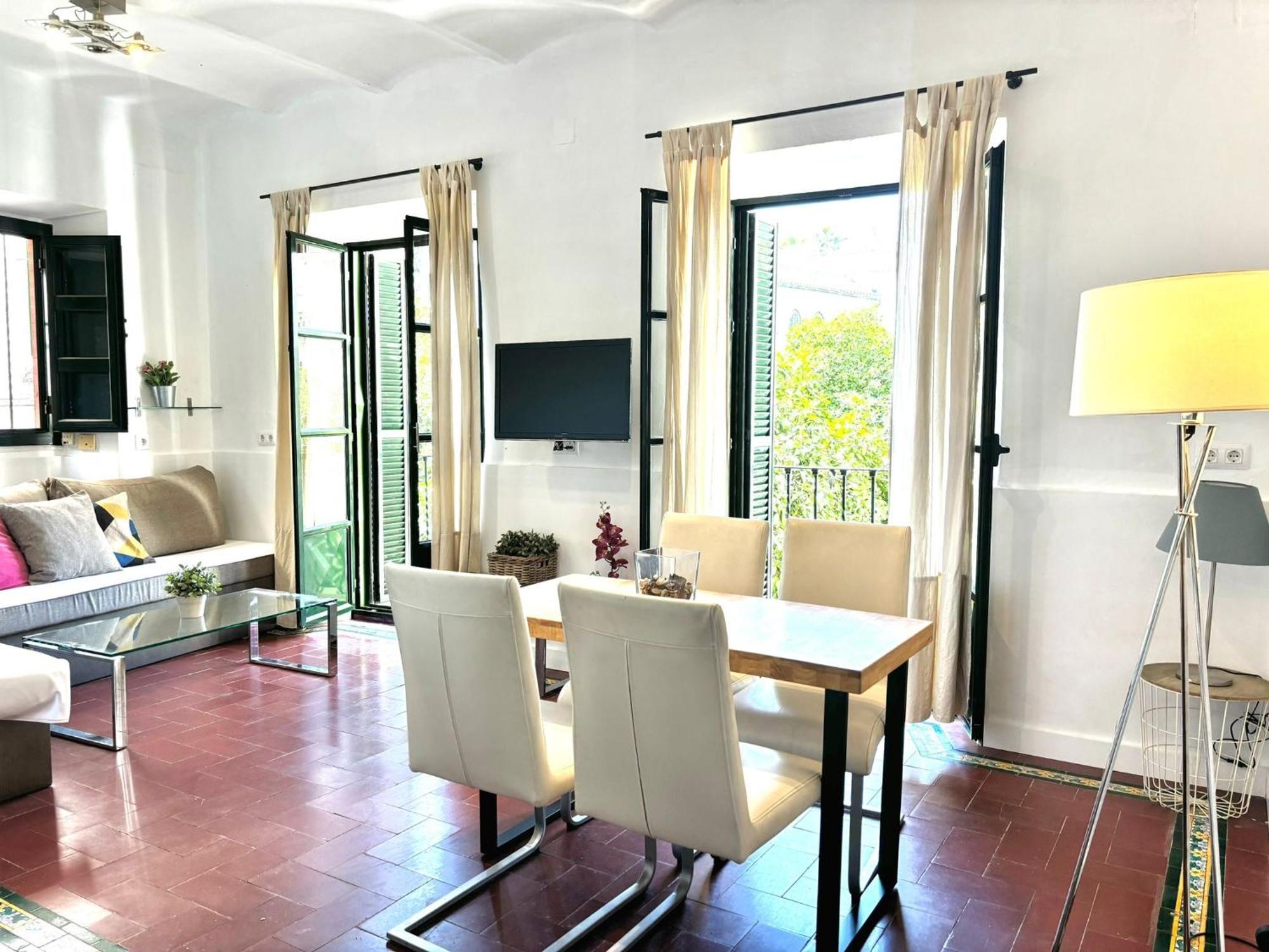 Plaza De Santa Cruz Apartment Seville Luaran gambar