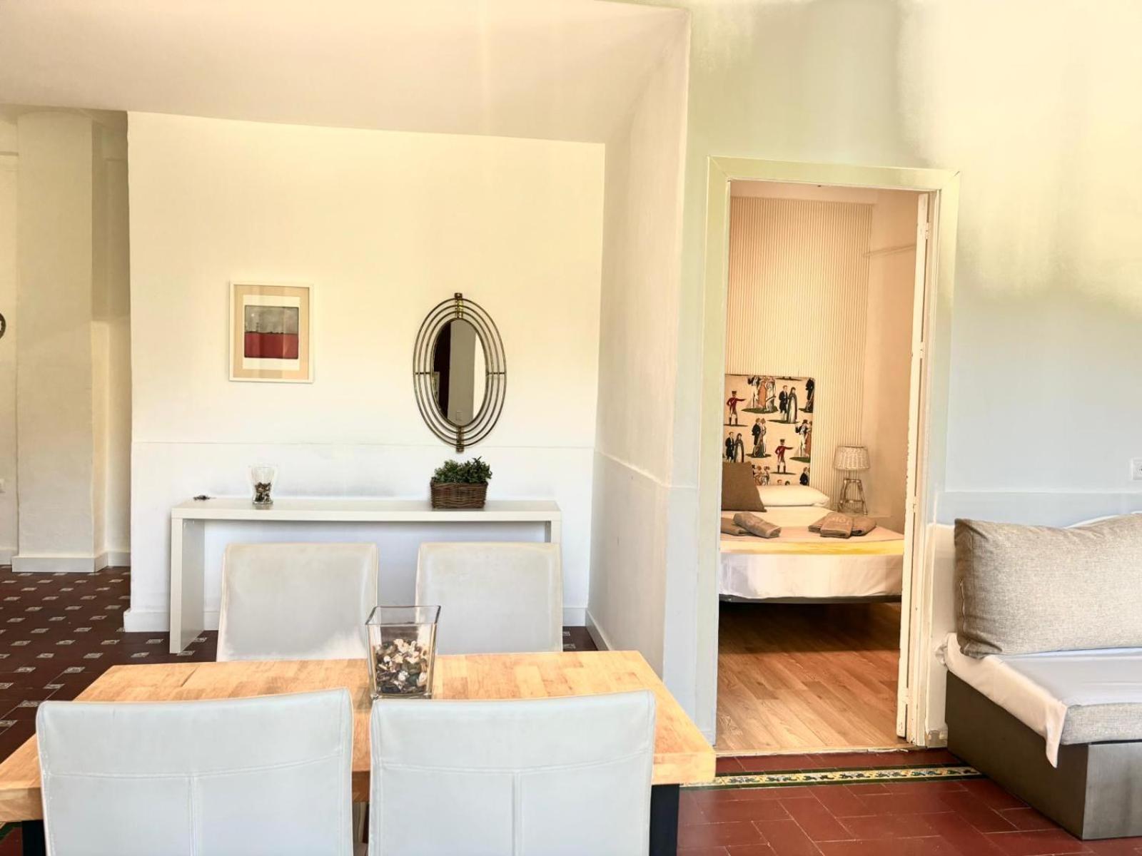 Plaza De Santa Cruz Apartment Seville Luaran gambar