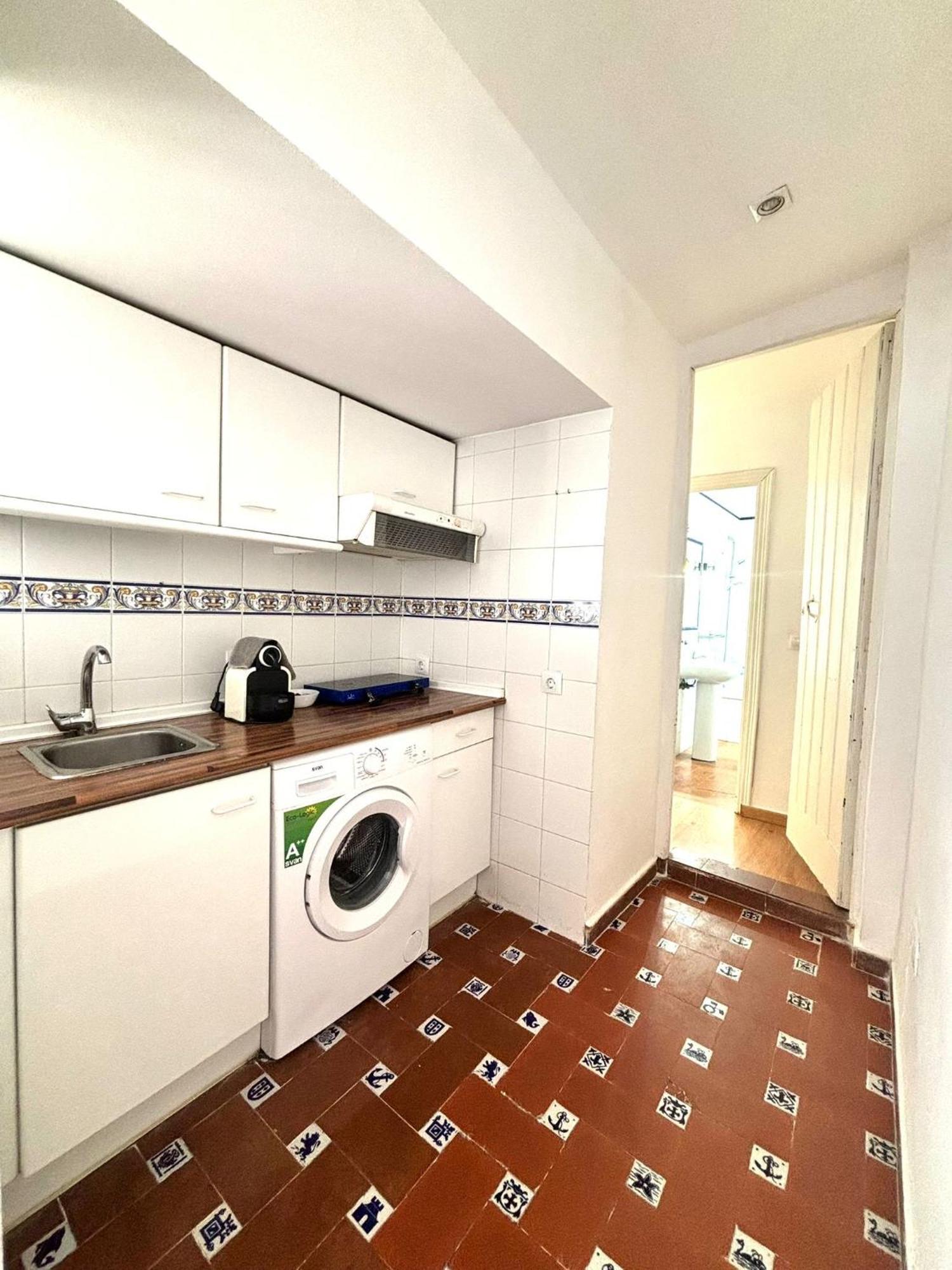 Plaza De Santa Cruz Apartment Seville Luaran gambar