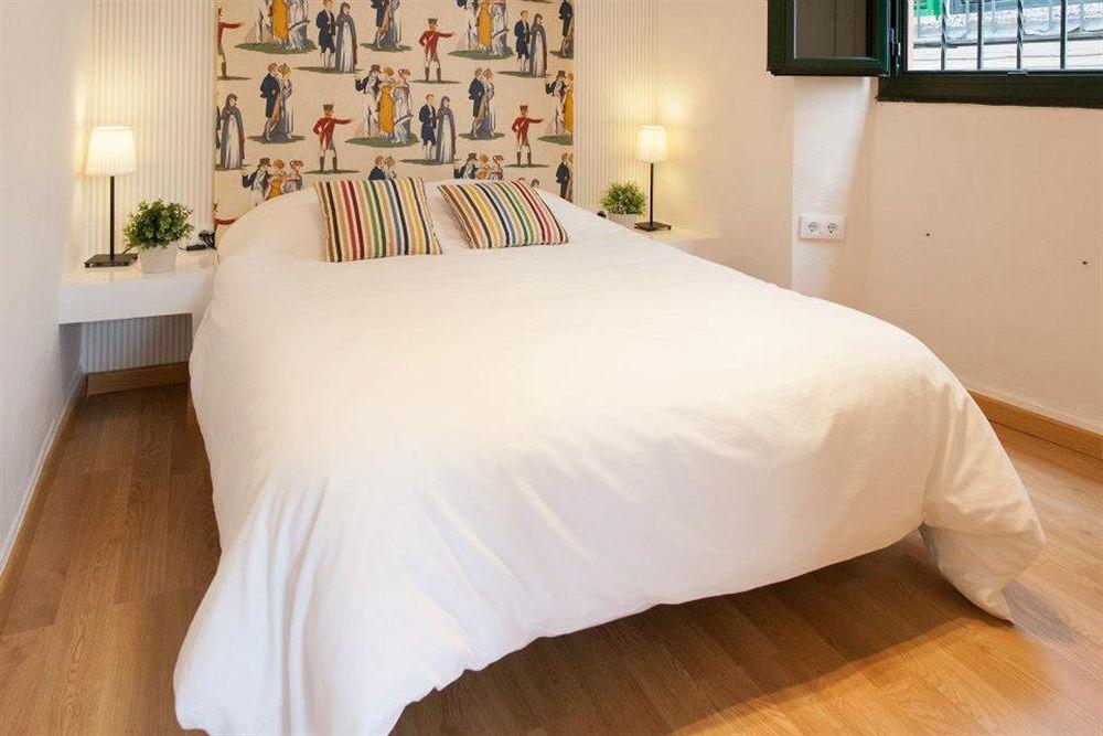 Plaza De Santa Cruz Apartment Seville Luaran gambar